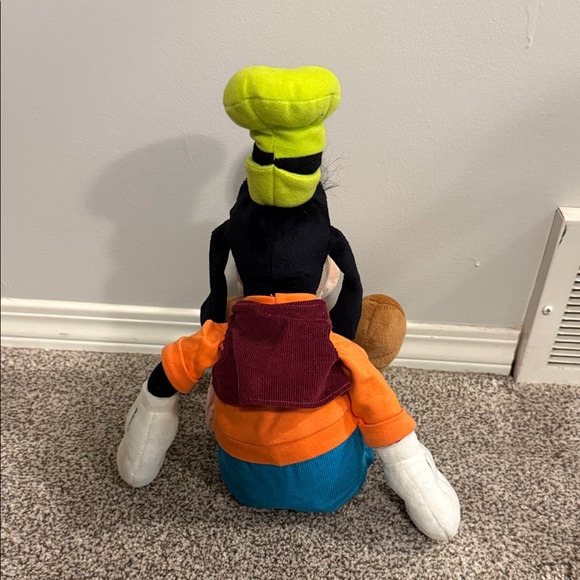 Goofy Plush Toy Disney Store - Picture 4 of 7